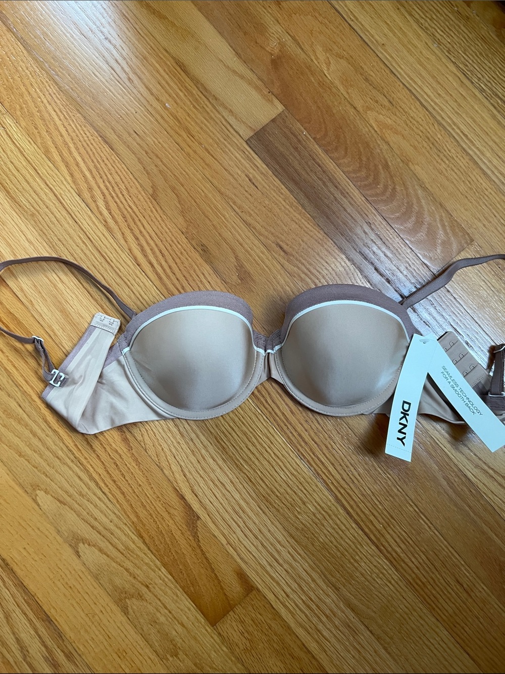 DKNY Beige Nude Convertible T-Shirt Bra